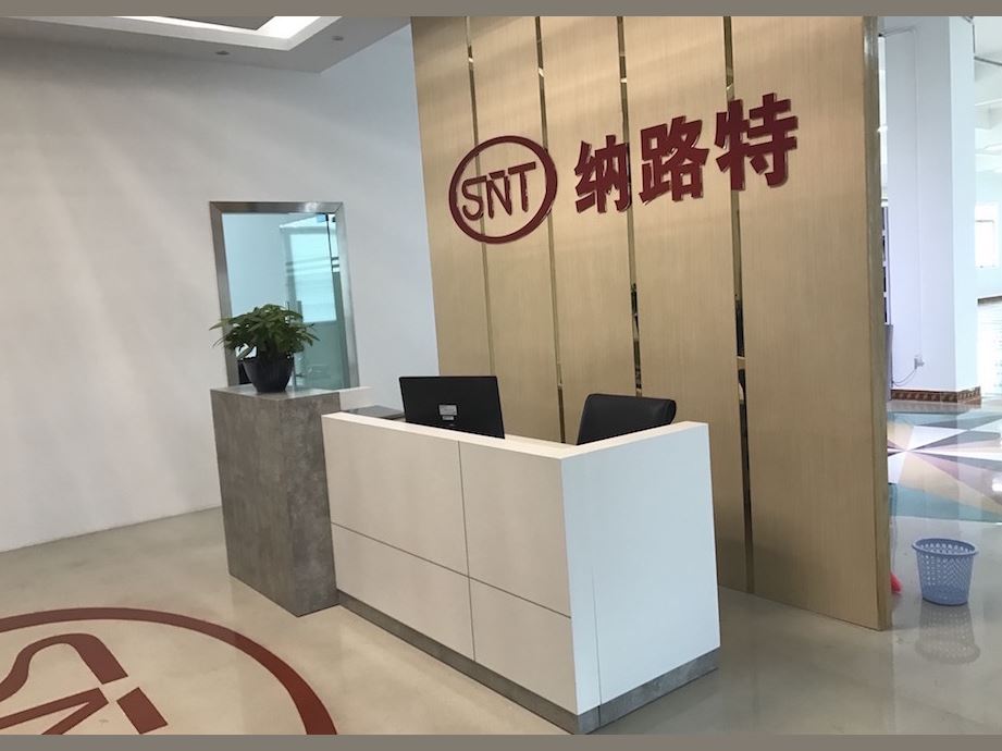 环氧树脂地坪有毒吗,环氧树脂地坪与环氧聚氨酯地坪